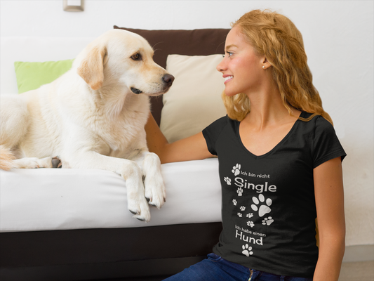 Ich bin nicht Single. Ich habe einen Hund - Ladies Premium Shirt