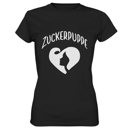 Schwarzes T-Shirt mit weißem Schriftzug „Zuckerpuppe“ und stilisiertem Frauengesicht auf der Vorderseite